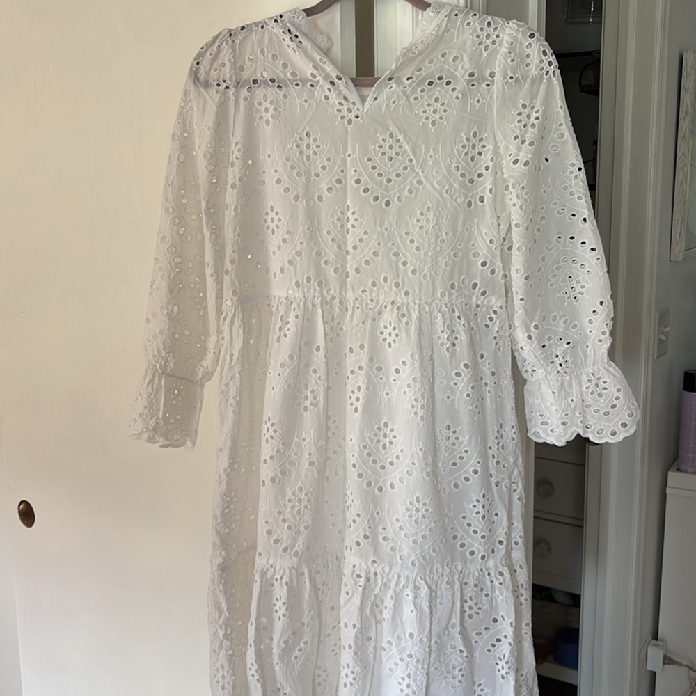Banana Republic White Eyelet Tiered Dress - Picture 6 of 6